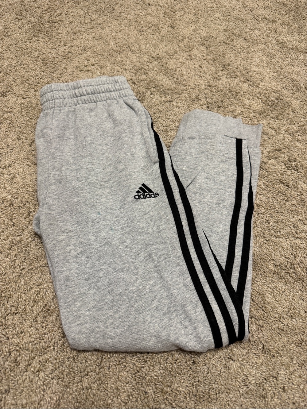 10/12 Adidas 3 Stripe Boy’s Straight Mid Rise Regular Fit Fleece Sweatpant